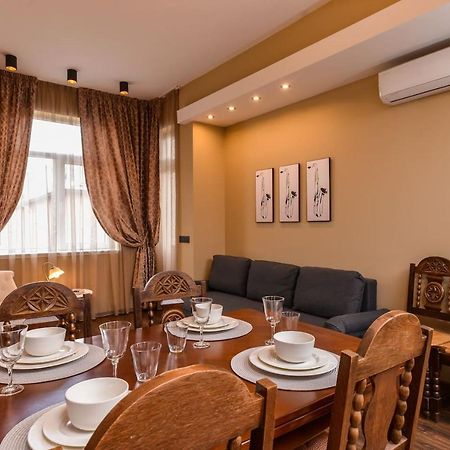 Sofia Dream Apartments - Jazzy Two Bedroom Suite By Flat Mаnager 外观 照片